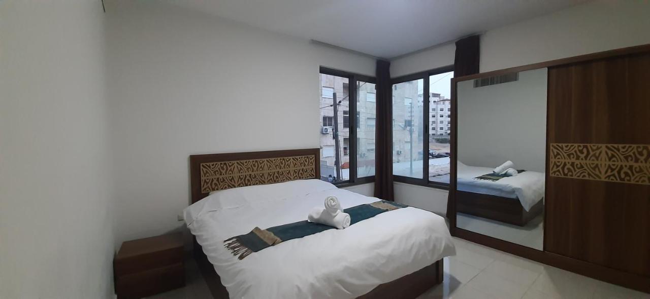 Furnished Apartments Near Mcdonald'S Al-Madina Al-Monawara St อัมมาน ภายนอก รูปภาพ